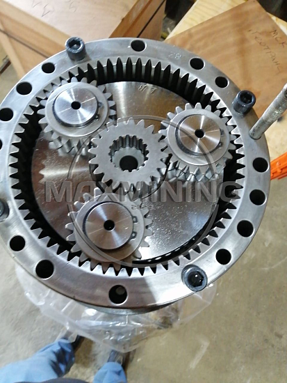 Редуктор поворота для экскаватора Hyundai R450LC-7