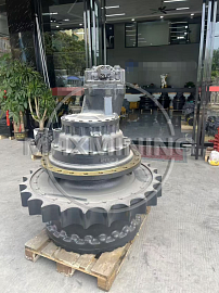 Редуктор хода в сборе с гидромотором PC2000-8