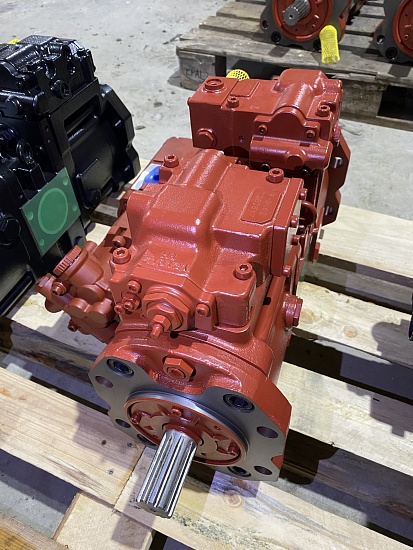 Насос основной для экскаватора Volvo EW180