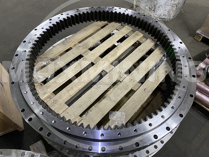 Опорно-поворотное устройство для экскаватора Doosan DX380