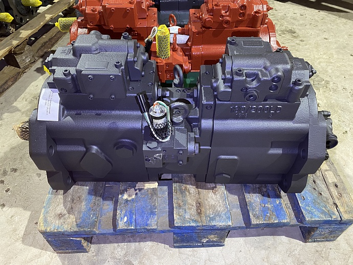 Насос основной для экскаватора Volvo EC360