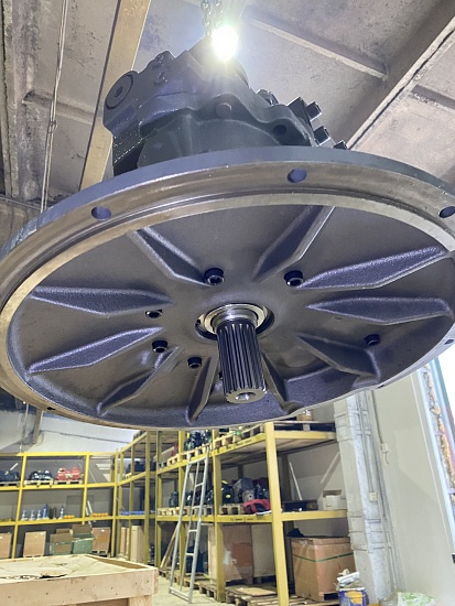 Насос основной для экскаватора JCB JS 330