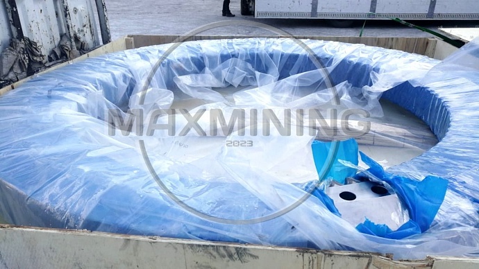 Опорно-поворотное устройство CAT 374D