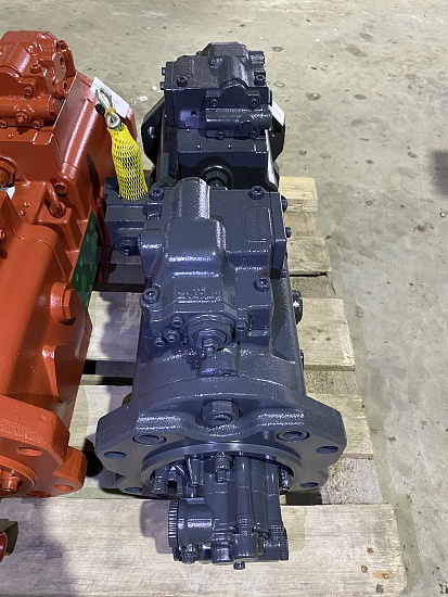 Насос основной для экскаватора Volvo EC290