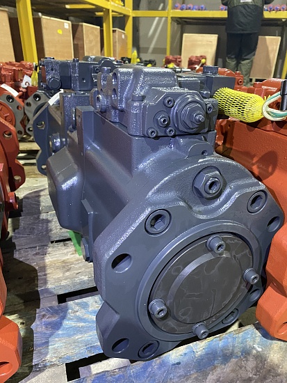 Насос основной для экскаватора Volvo EC460