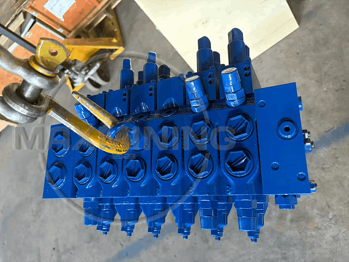 Гидрораспределитель Bosch / Rexroth R919201773 M4-G50617-2X 9M4-15JHV011 