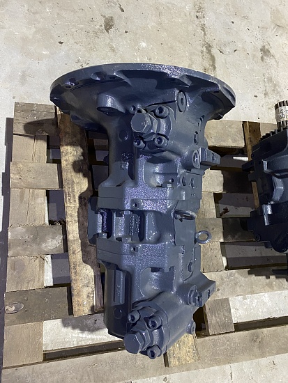 Насос основной для экскаватора Komatsu PC200-6