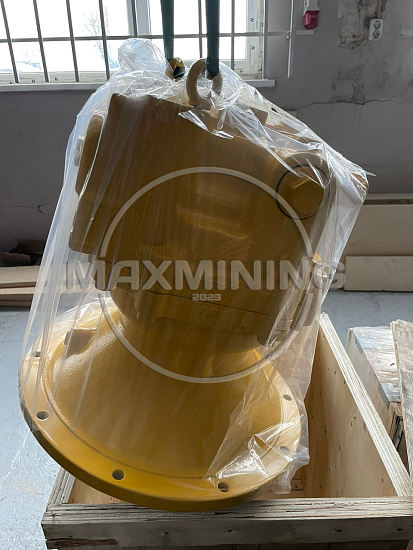 Гидромотор редуктора поворота платформы для экскаватора Komatsu PC2000-8