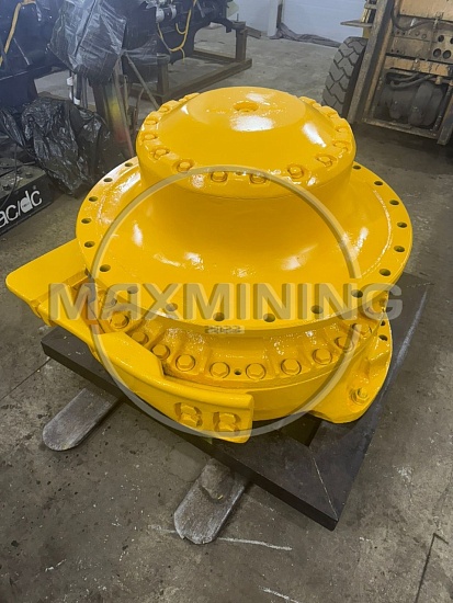 Редуктор хода левый для экскаватора Komatsu D375A-6