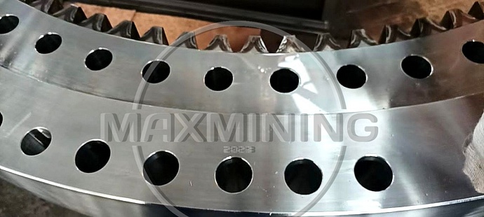 Опорно-поворотное устройство CAT 374D