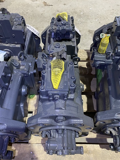 Насос основной для экскаватора Volvo EC300