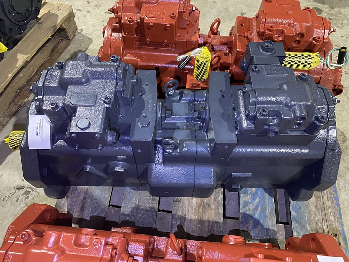 Насос основной для экскаватора Volvo EC460