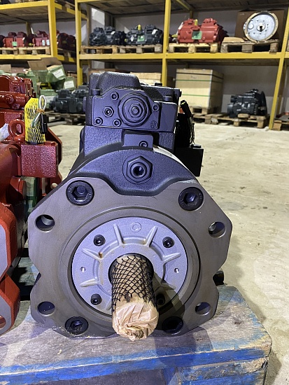 Насос основной для экскаватора Volvo EC360