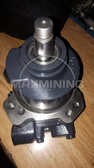 Гидромотор привода вентилятора для экскаватора Komatsu PC1250 708-7S-00820