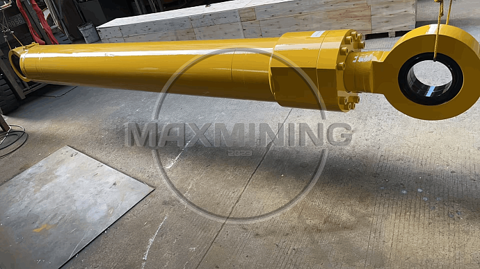 Гидроцилиндр стрелы для экскаватора Komatsu PC2000-11