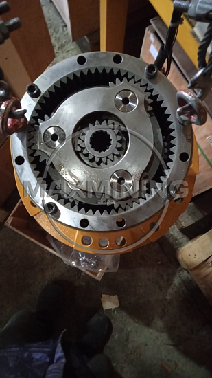 Редуктор поворота для экскаватора CAT 318D