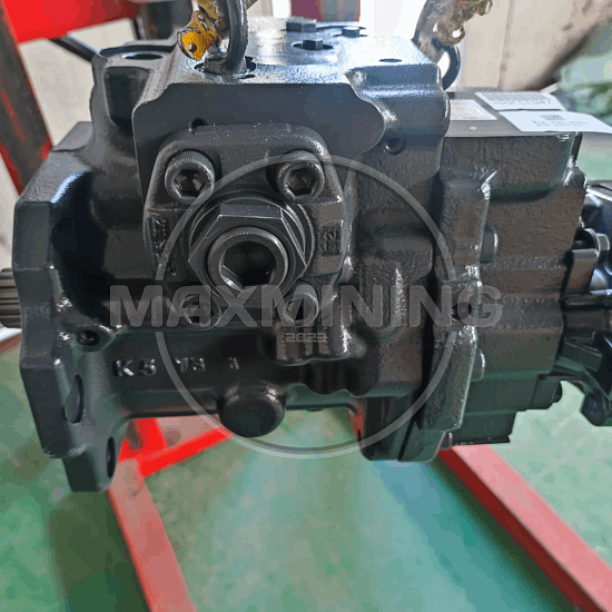 Насос привода вентилятора/пилотный для экскаватора Komatsu PC1250