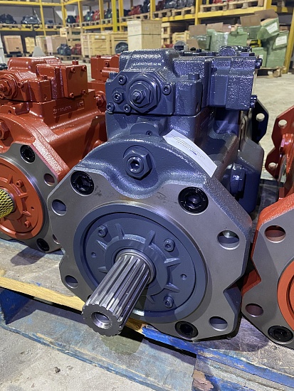 Насос основной для экскаватора Volvo EC460