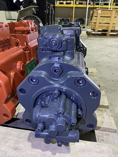 Насос основной для экскаватора Volvo EC290