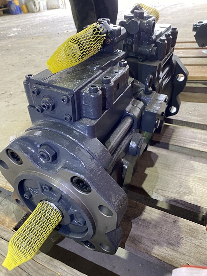 Насос основной для экскаватора Volvo EC220D